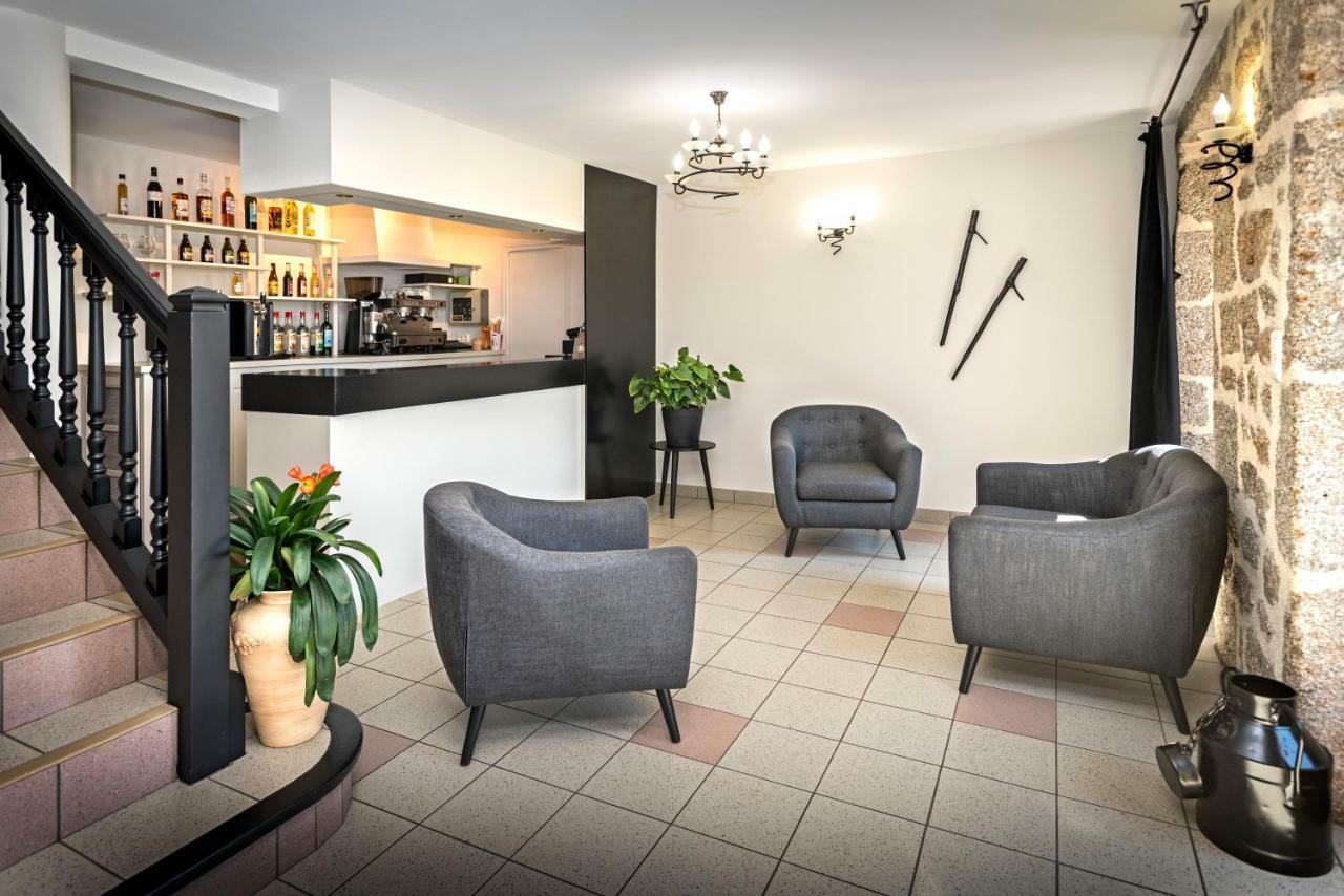 Hôtel Une Parenthèse en Aubrac à Brion  Extérieur photo